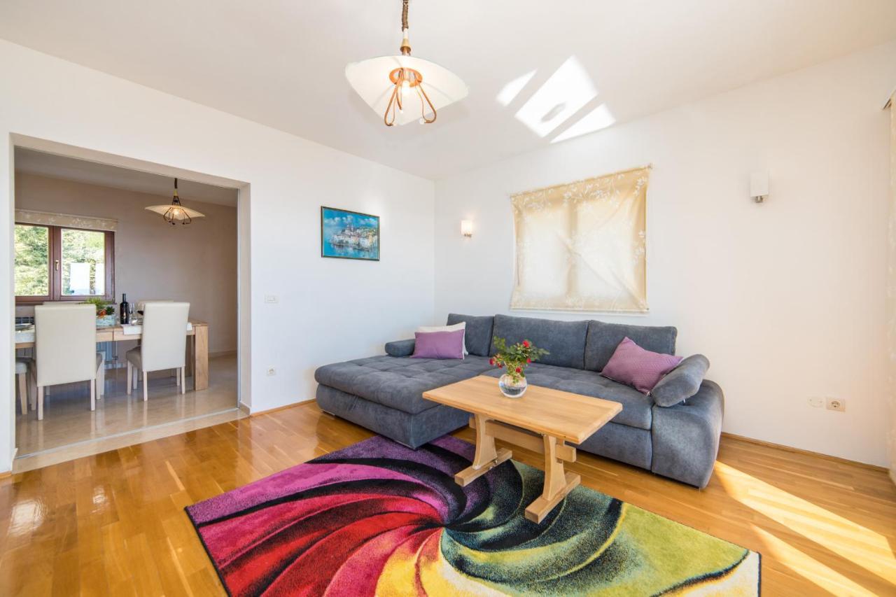 Apartment Biokovo Макарска Екстериор снимка
